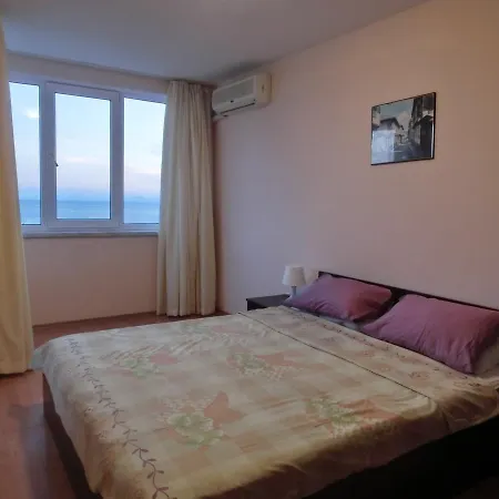 Sea View Crown On Complex With Pools And Beach, Apartment *